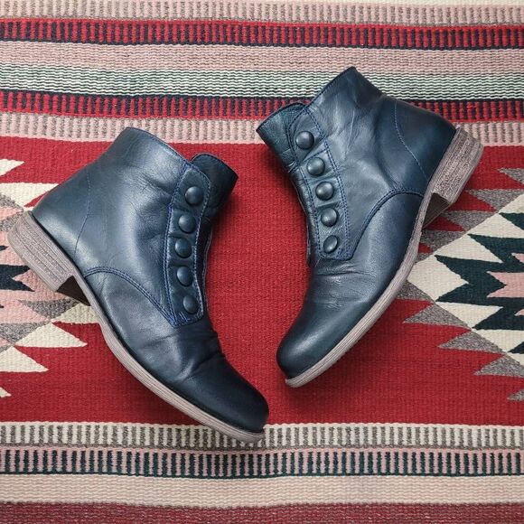 Miz Mooz Shoes - MIZ MOOZ Louise Ocean Blue Leather Ankle Booties Sz 8 Witchy Steampunk Pirate